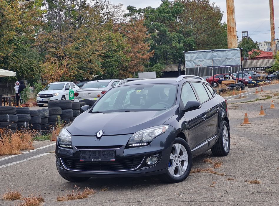 RENAULT Megane 2013 — imagine 1