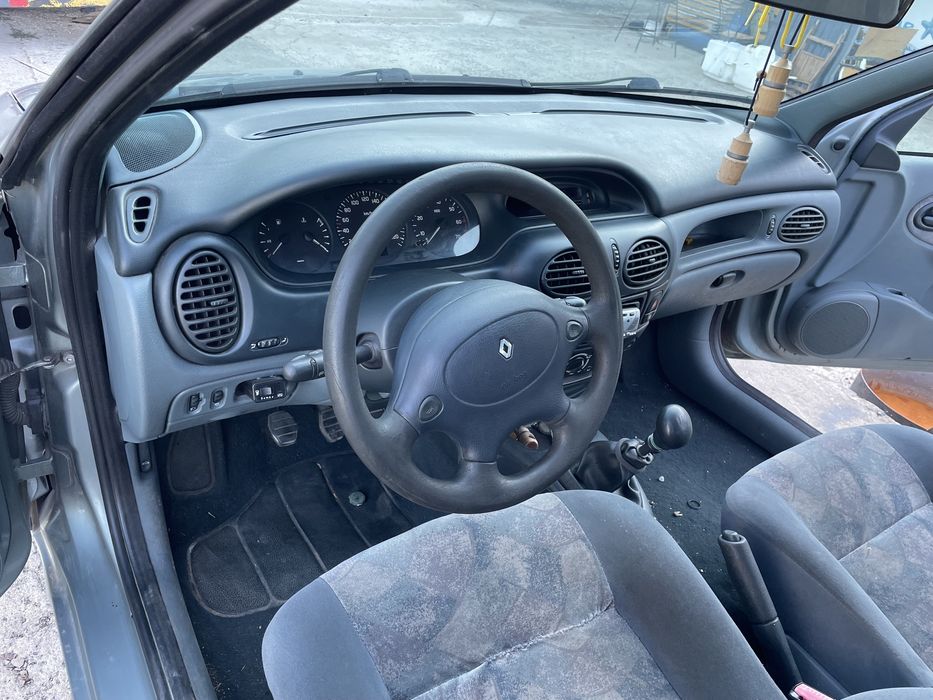 Рено Меган Класик 1.6 90кс 1998г На Части