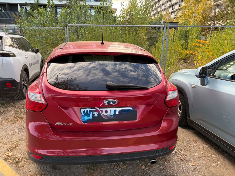 Продавам Ford Focus