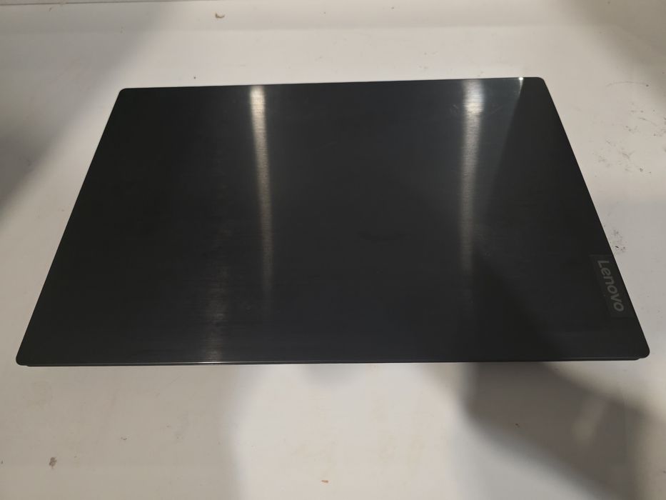 Продам ноутбук в идеальном состоянии