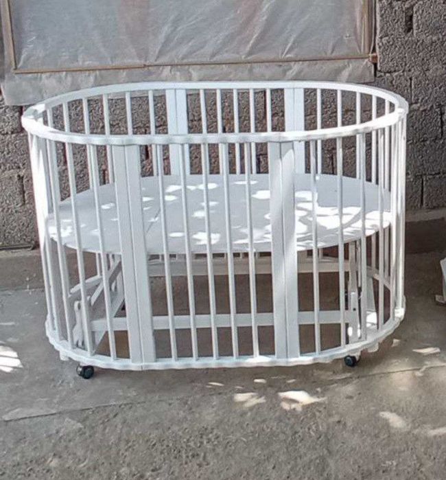 Детская кроватка деревянная