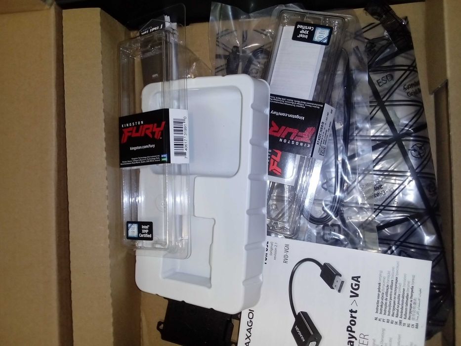 Intel i3-12100F PRO H610M-E DDR4 2 x Kingston DR4 3200Mhz RX 570