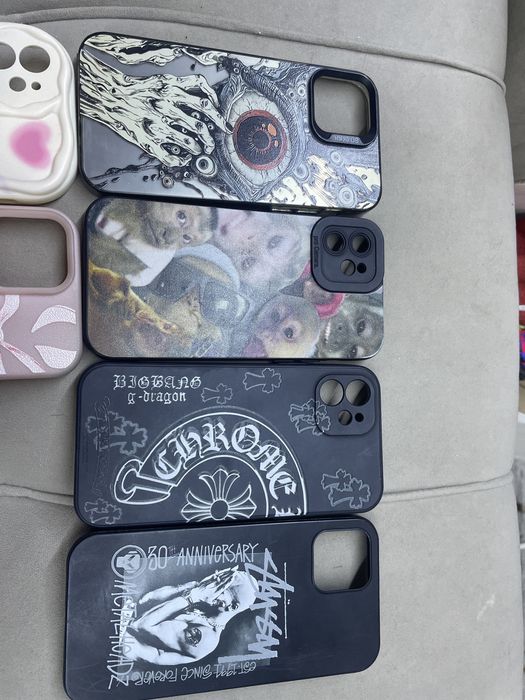 Продам чехлы на Iphone 12
