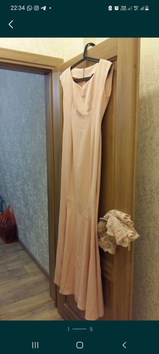 Вечернее платье в отличном состоянии