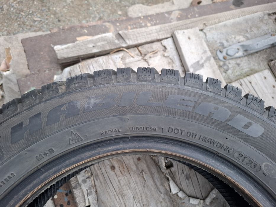 Продам автошины зимние