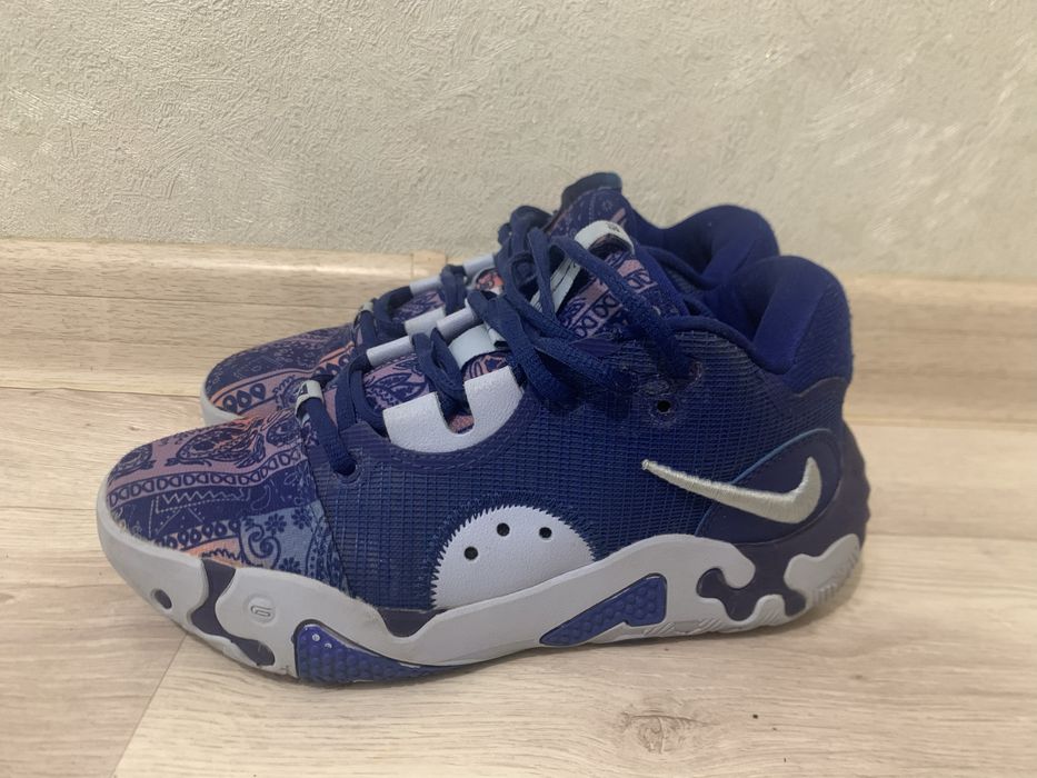 Баскетбольный обувь Nike pg 6