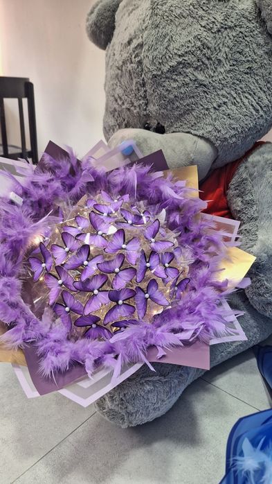 Букет из бабочек и шарик.. игрушки вариант ест buketlar  shar.oyinchoq