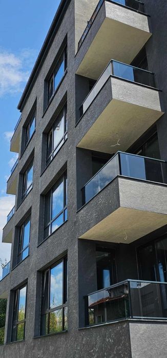 Изработка и монтаж на алуминиеви парапети