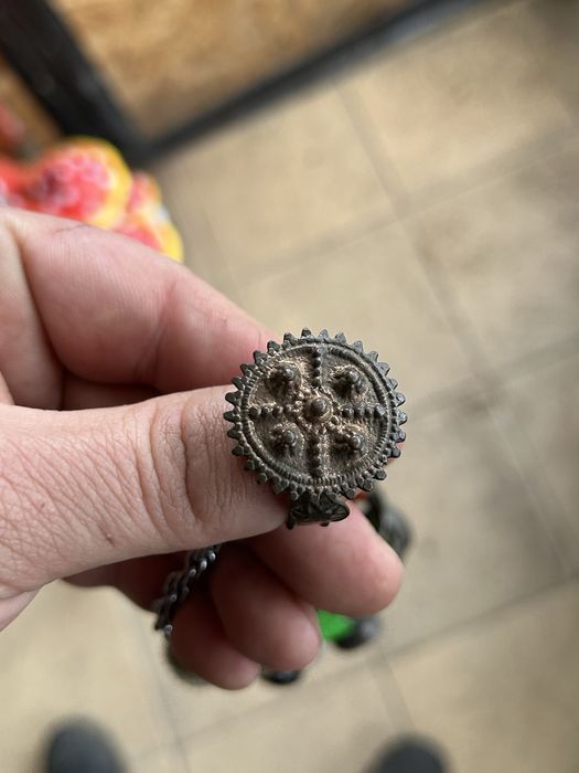 Продавам Пръстени