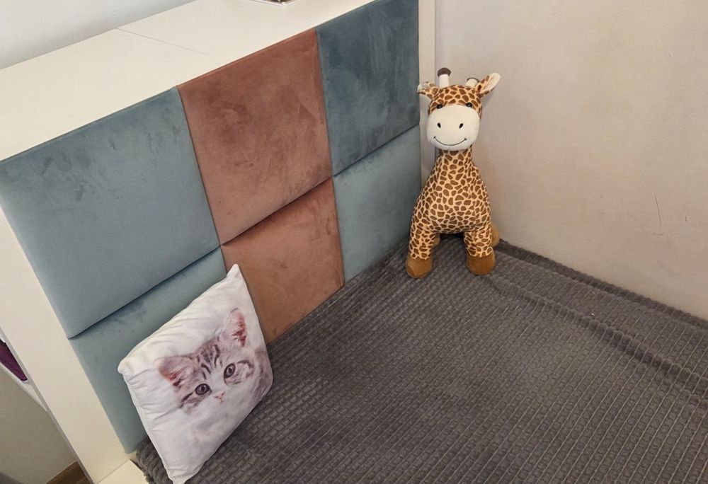 Pat cu tablie tapitata Malm Ikea si saltea Dormeo 90x200