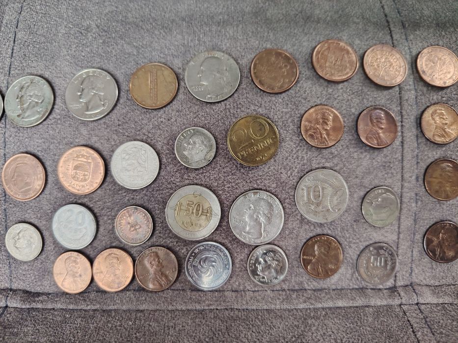 Продам монеты   .