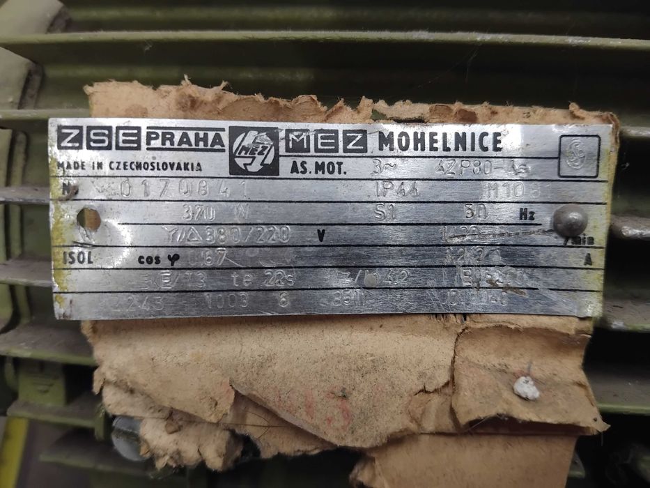 Електродвигател MEZ Mohelnice 0.37kW (370W), Трифазен, 1400 об/мин