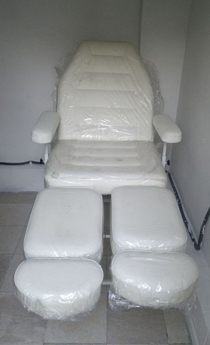 Педикюрни кушетка