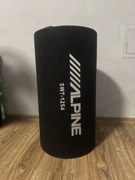 Бас каса alpine 12 инча + усилвател Sony 1000w