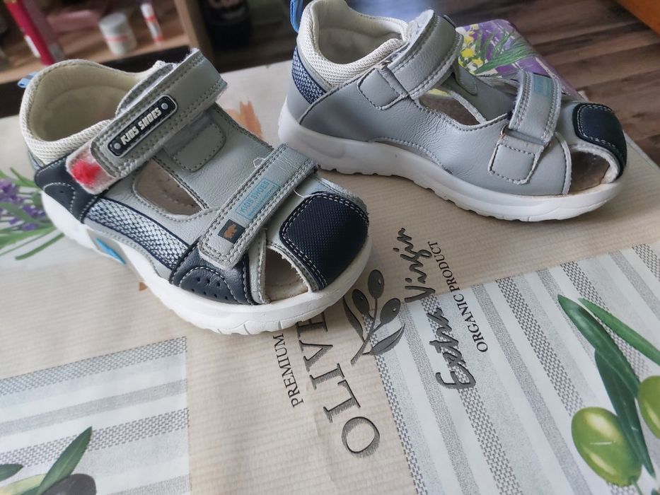 Кецове и маратонки за момче