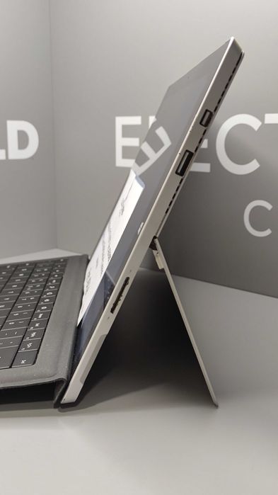 Tablet-PC Microsoft Surface Pro 3/12 Inch/I3 4020Y/4GB RAM/SSD 64GB/Tastatura/Incarcator ID1327-AG2