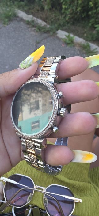 Michael kors smart