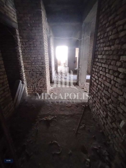 Buxoro sharq 2 da 3 xonali karopka kvartira arzon narxda sotiladi.№585