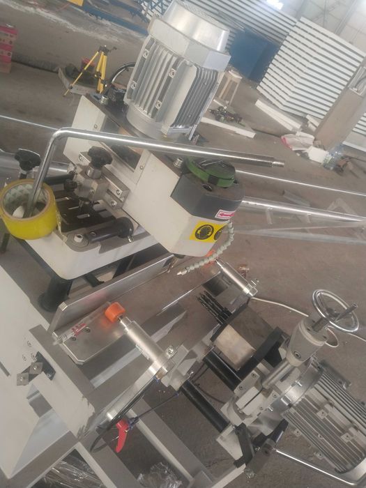 Оборудование для производства пластиковых окон и алюминиевых окон