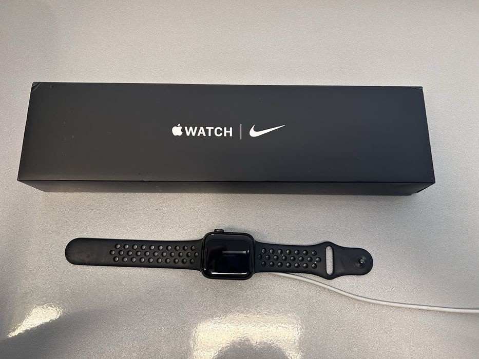 Apple Watch Series 6 Nike (GPS) – 40 mm