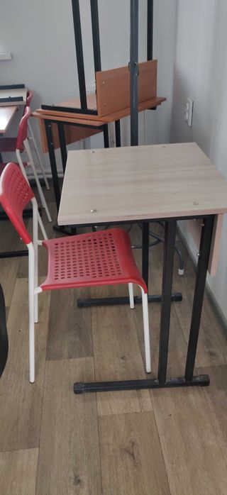 Продам однинарные школьные парты