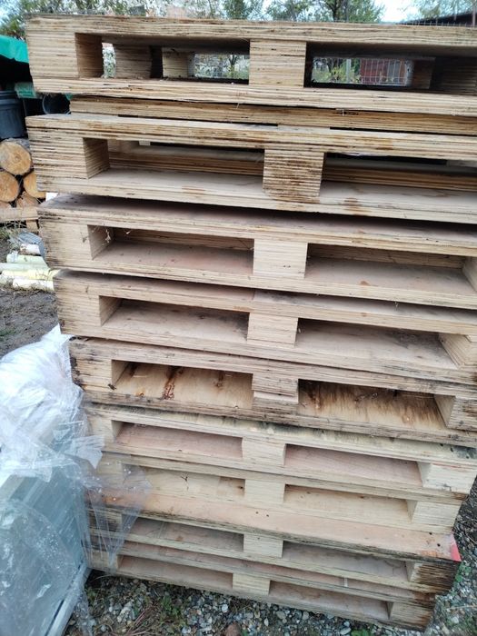 Palet din tego tratat dimensiuni 95/95 grosime 3 cm