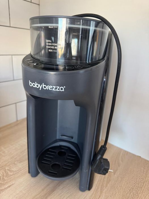 Aparat de lapte bebe Baby Brezza