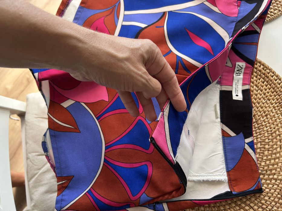 Къси панталонки ZARA, размер S