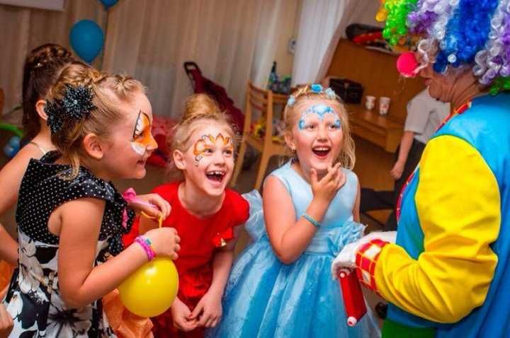 Animatori petreceri copii Bucuresti Sector 4 Vata de zahar si Popcorn