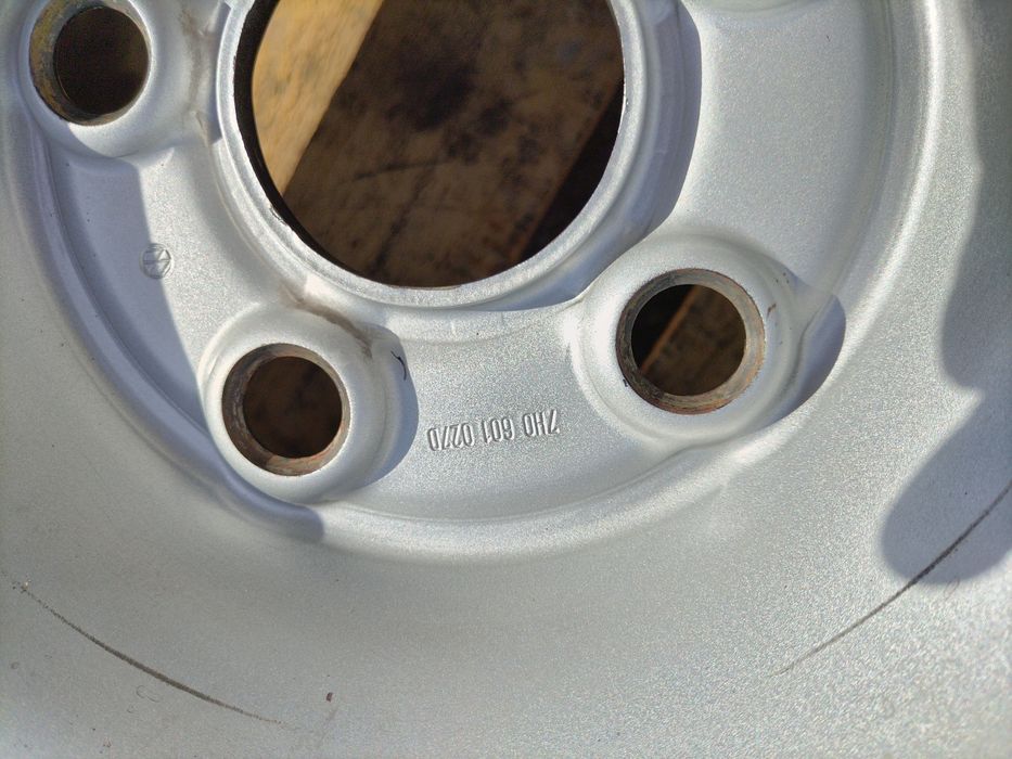 16 цола 5 х 120 мм Фолксваген Транспортер - 6,5 инча / ЕТ 51