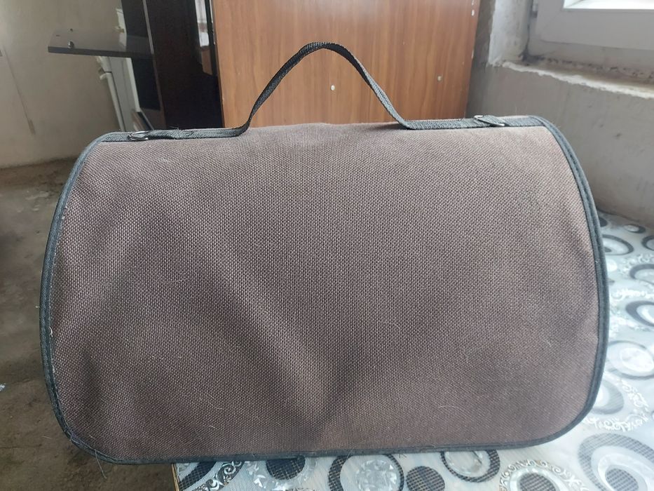 Сумка для кошки б/у и домик в придачу