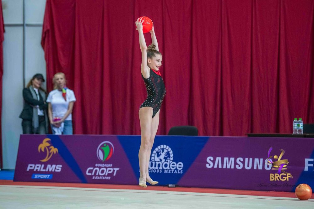 Трико за художествена гимнастика