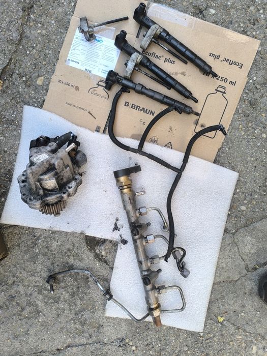 Kit injectoare cu pompa înalte și rampa injectoare  1.2  tdi Vw Polo / Seat Ibiza / Fabia 2 / Roomster
• Seat Ibiza
• Skoda Fabia
• Skoda Roomster