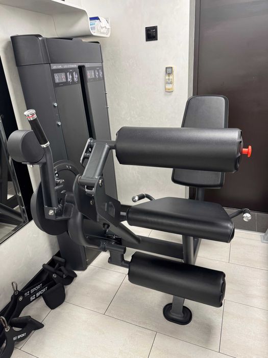 Комбиниран уред за предно и задно бедро