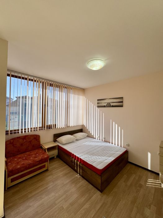 Свободно студио на нощувки в с.Равда на 150м от плажа