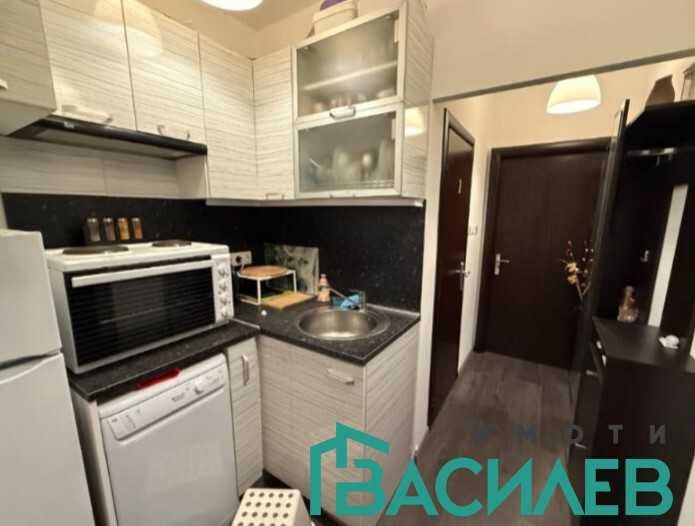 Продава се Двустаен апартамент в София, Център - 42 кв.м за 1822 €/кв.м - Снимка #1