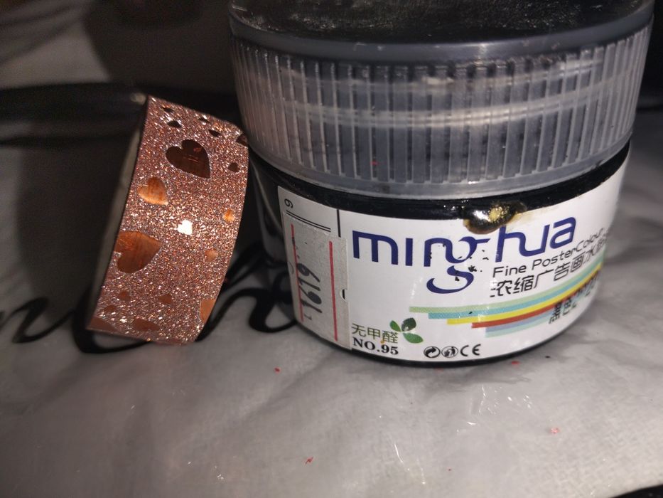 Акриловая краска