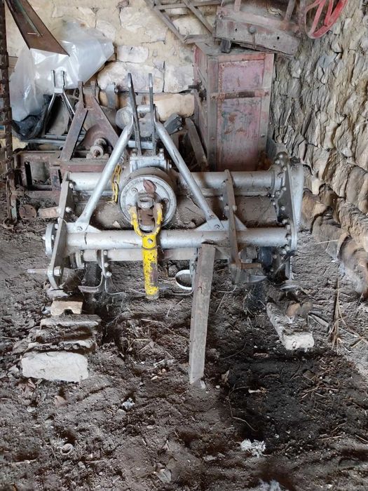 ДТ20 трактор с инвертара