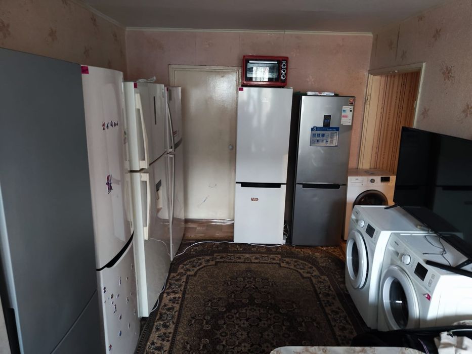 Холодльник в хорошем состояний