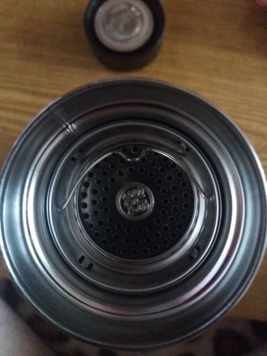 Продам термос TOKIWA