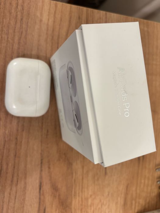 Airpods Pro 1 наушники б/у