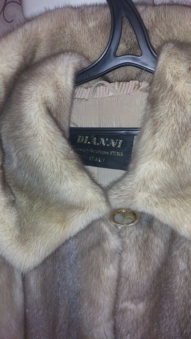 Продам Норковую шубу