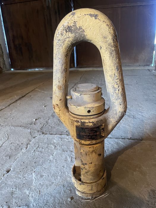 Элеватор для подъема и спуска труб