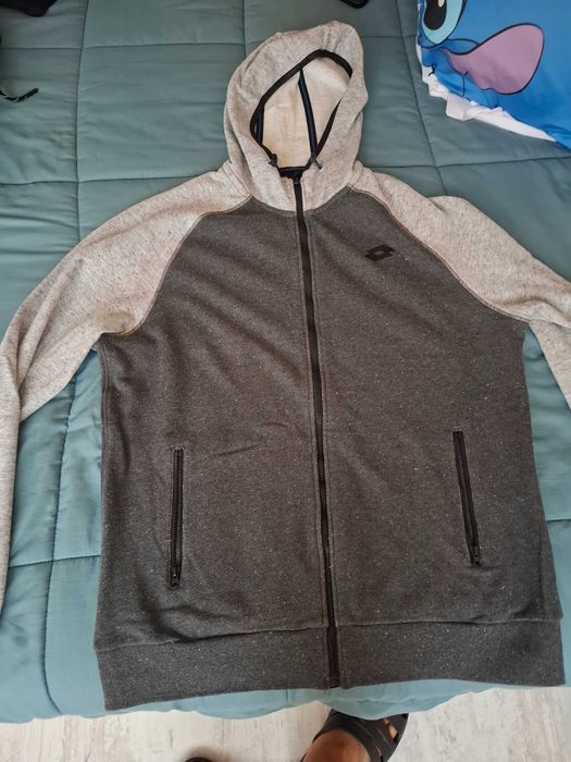 Спортно горнище Lotto подходящо за спорт и ежедневието