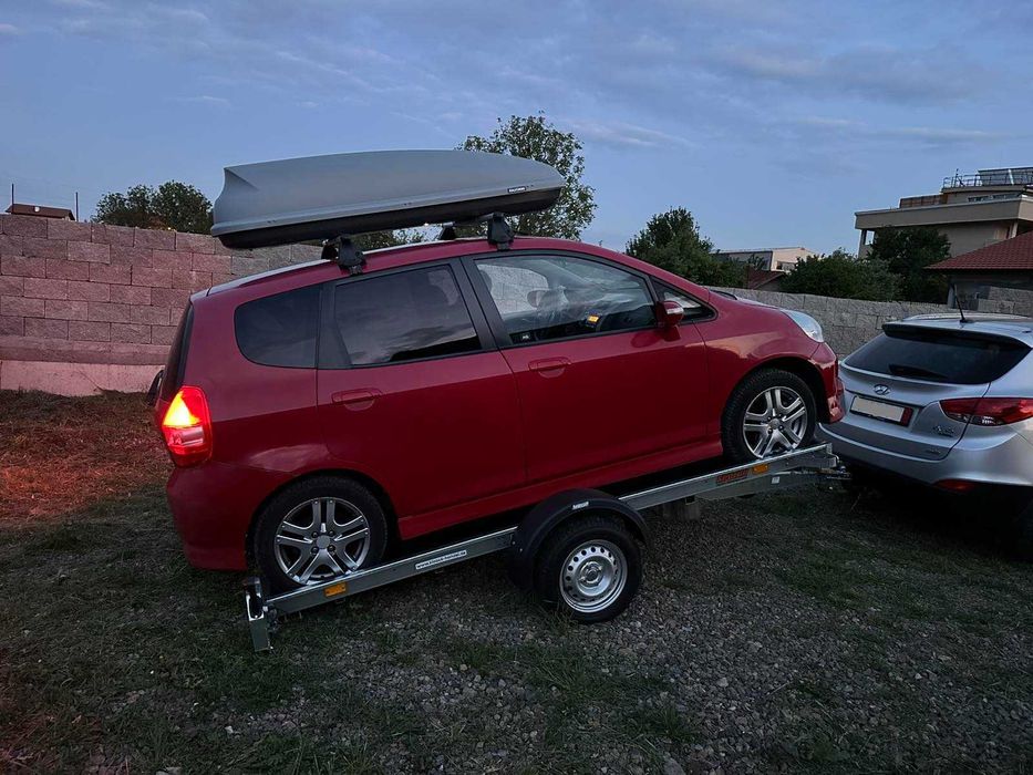 Отдава / дава  под наем платформа, колесар, ремарке