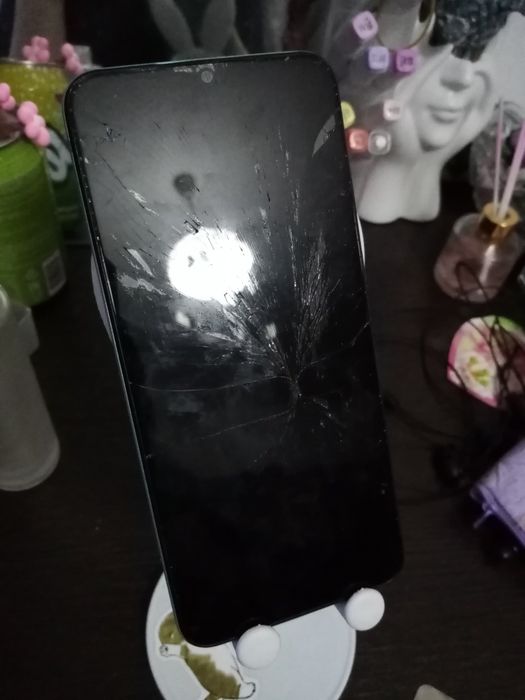 Продам телефоны на запчасти