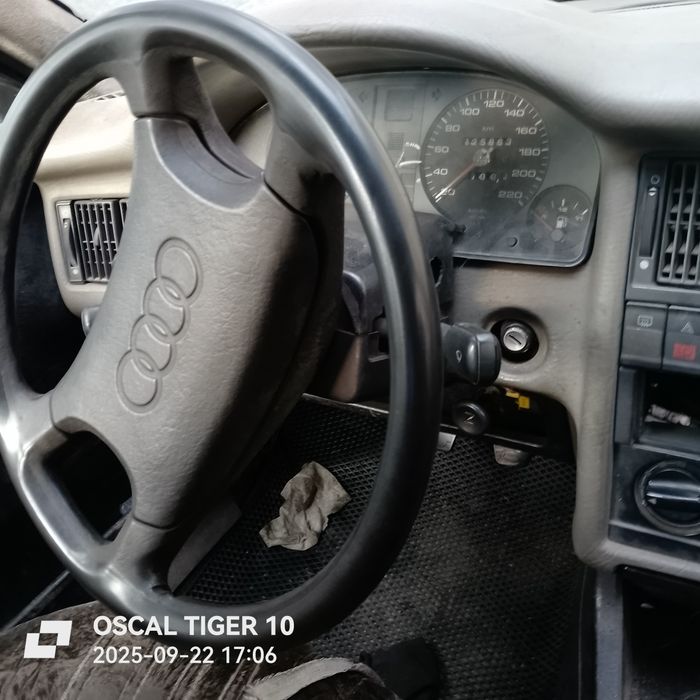 Audi 80, 1988гв, ДВС 1'8