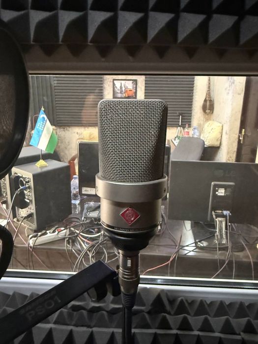 Mikrafon. Микрафон. NEUMANN TLM 103