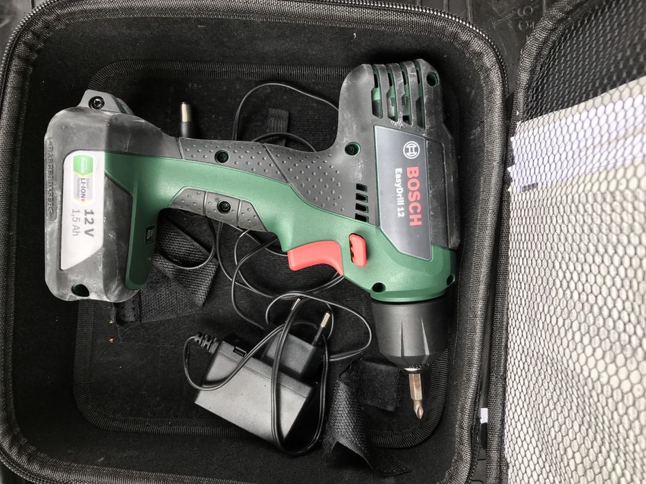 Autofiletanta Bosch Easy Drill 12V cu 1 baterie