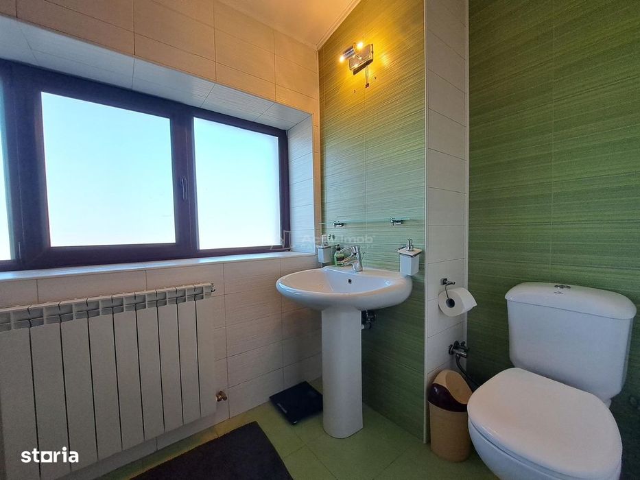 Casa cu piscina - Buftea - 8 camere - 4 bai - 620mp - 2500mp teren